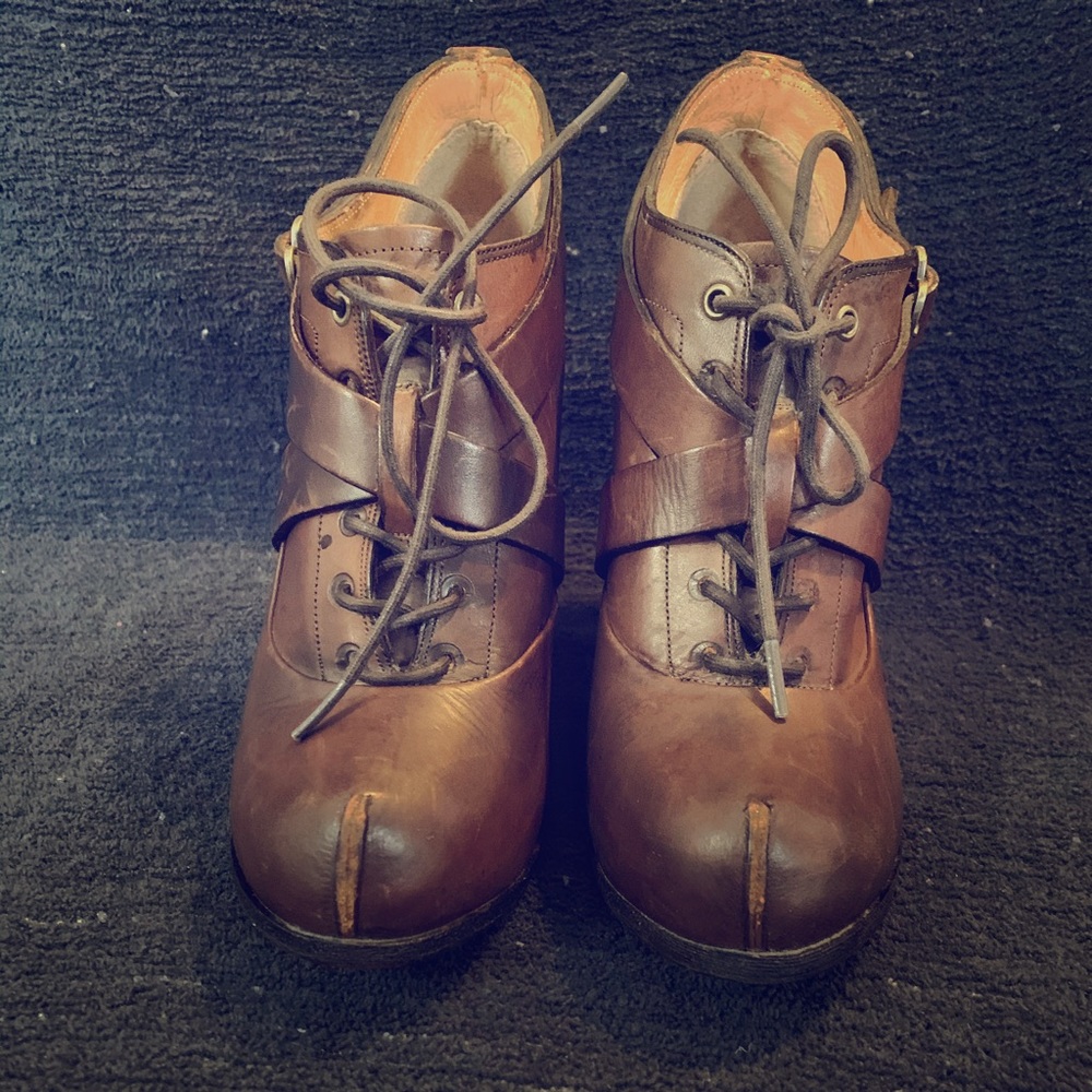 Genuine leather timberlands heeled booties
